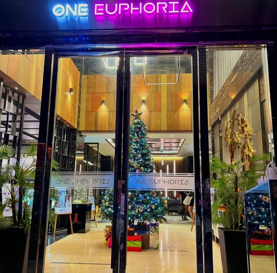One Euphoria Prime Suite Hotel อังเฮเลส ภายนอก รูปภาพ