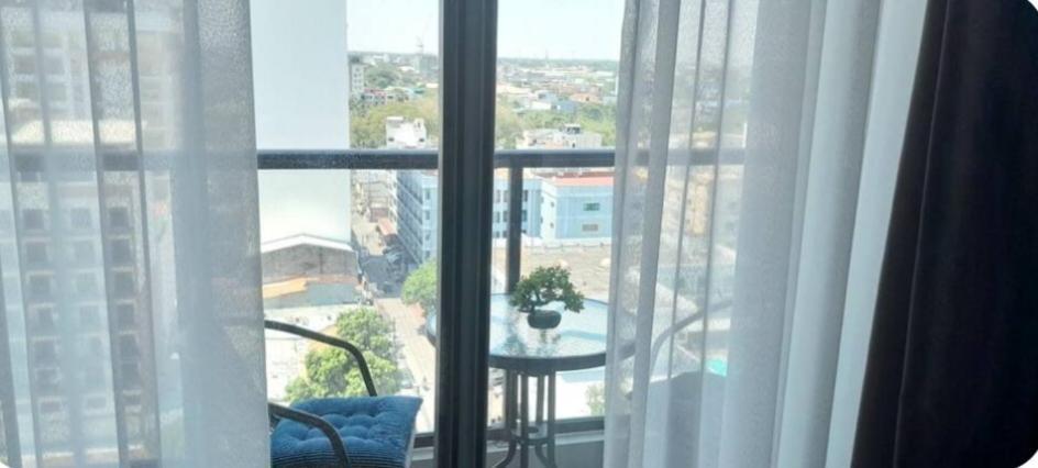 One Euphoria Prime Suite Hotel อังเฮเลส ภายนอก รูปภาพ