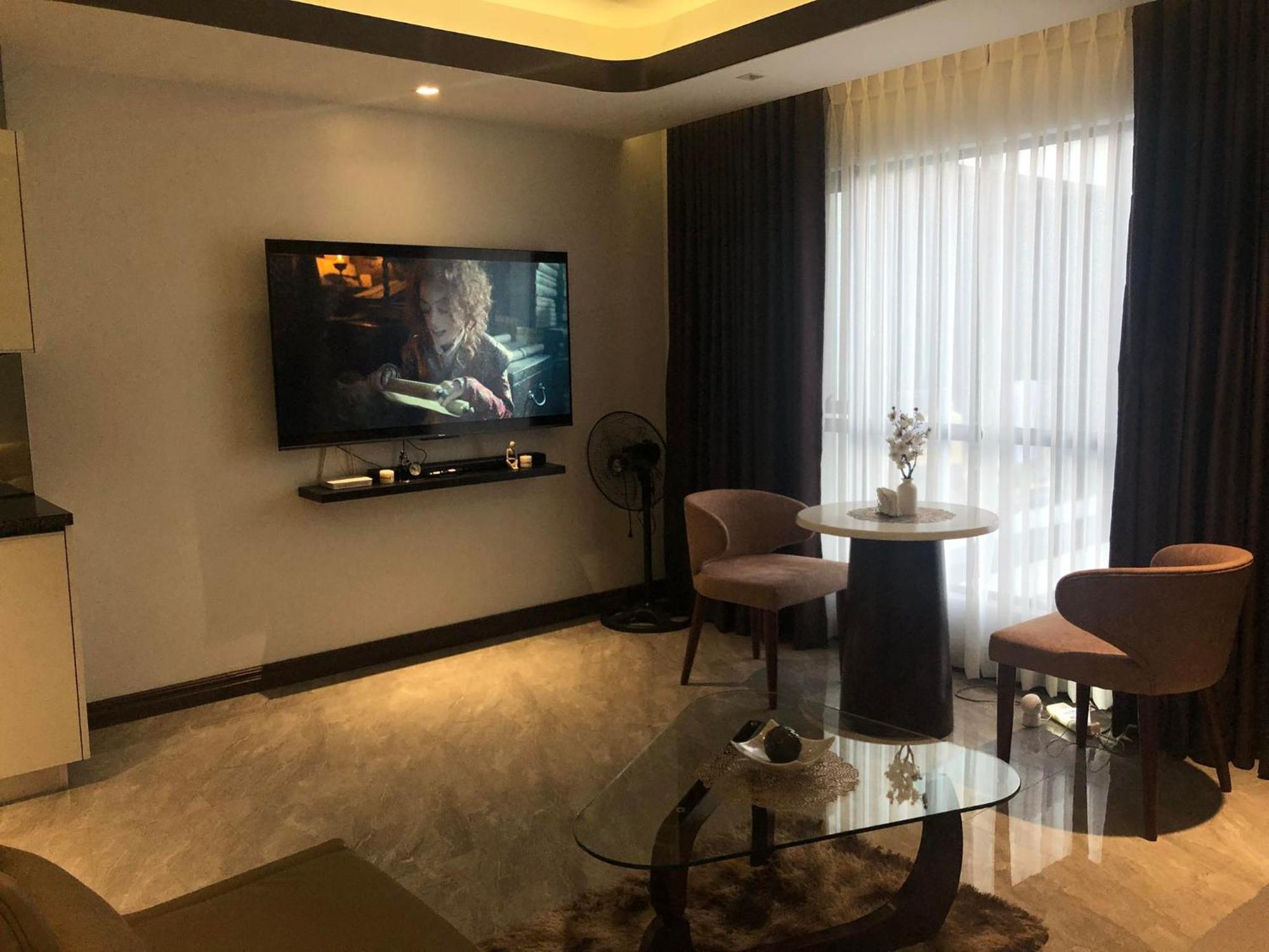 One Euphoria Prime Suite Hotel อังเฮเลส ภายนอก รูปภาพ